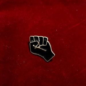 FREE WITH PURCHASE 🖤 Solidarity Pin